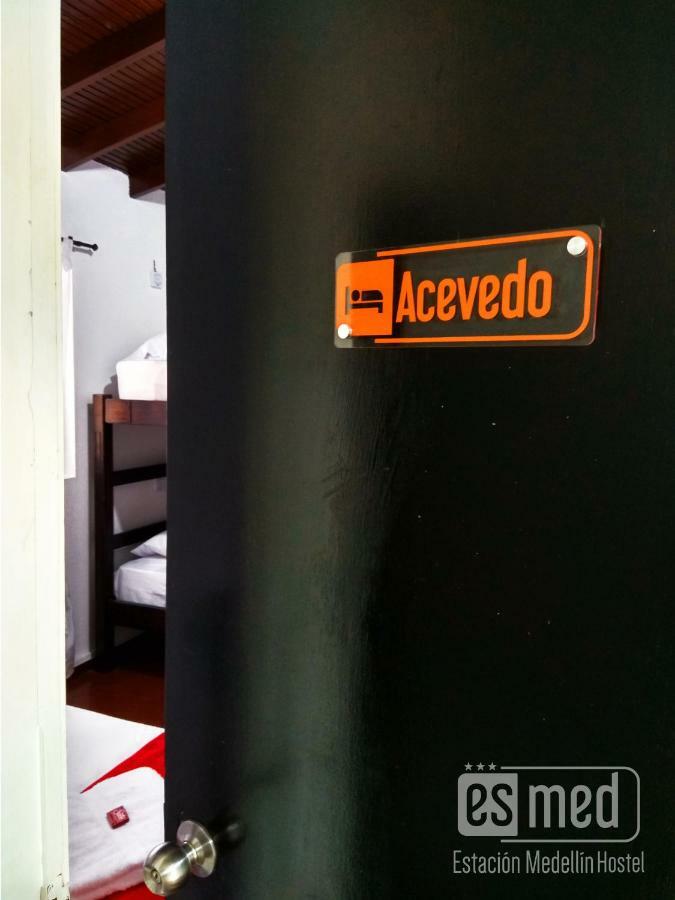 Esmed Hostel Medellín Zewnętrze zdjęcie